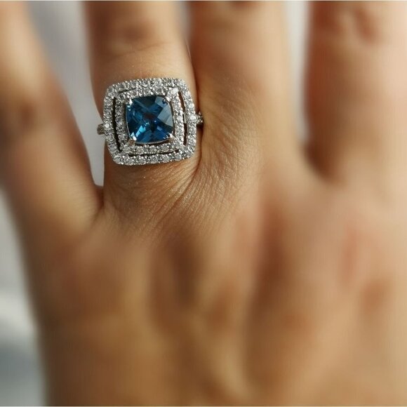 NWT  Swiss Blue Topaz white sapphire halo cocktail ring size 7 - Picture 7 of 10